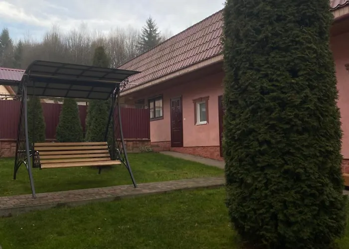 公寓 біля санаторію сонячне закарпаття 波利亚纳